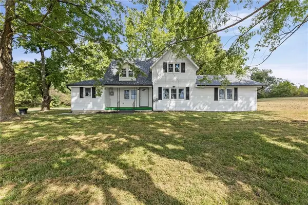 10240 NW State Route 18 HWY, Amsterdam, MO 64723