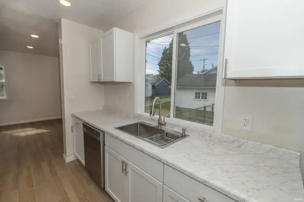 111 Campbell ST, Mishawaka, IN 46544-2704