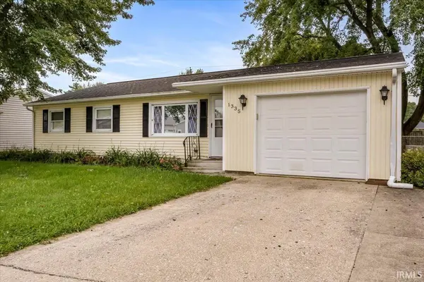 1335 Meadow LN, Portland, IN 47371