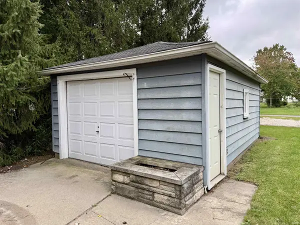 135 E Harrison AVE, Wabash, IN 46992