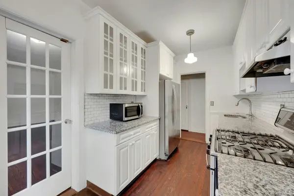 143 Garth RD #1J, Scarsdale, NY 10583