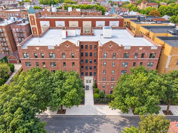 34-20 83rd ST #3D, Jackson Heights, NY 11372