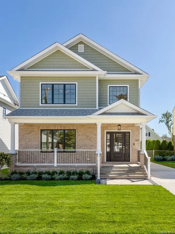 148 Latham RD, Mineola, NY 11501