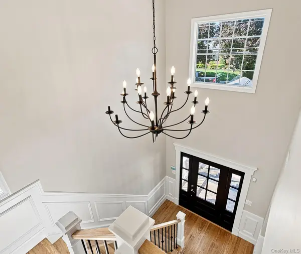148 Latham RD, Mineola, NY 11501