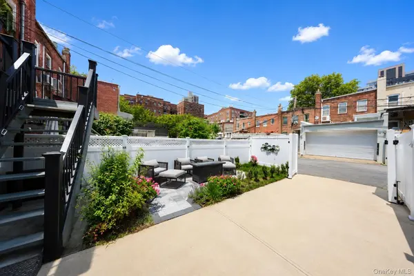 6613 Booth ST, Rego Park, NY 11374