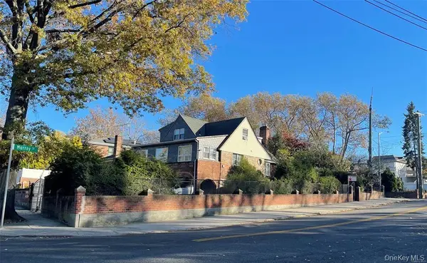 29 -05 Murray St, Flushing, NY 11354