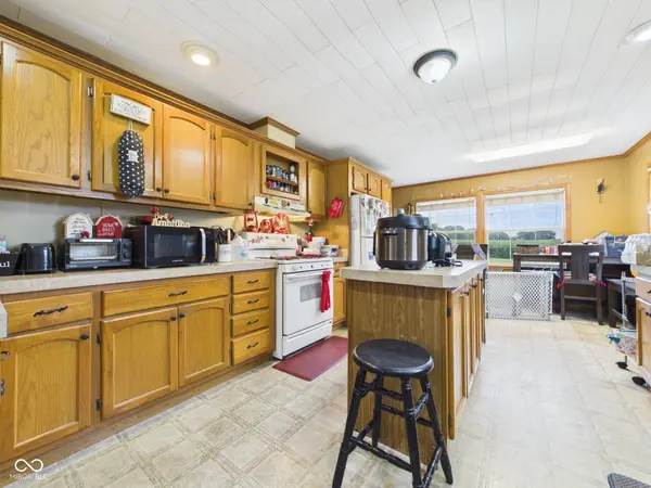 5741 N 350 E, Anderson, IN 46012