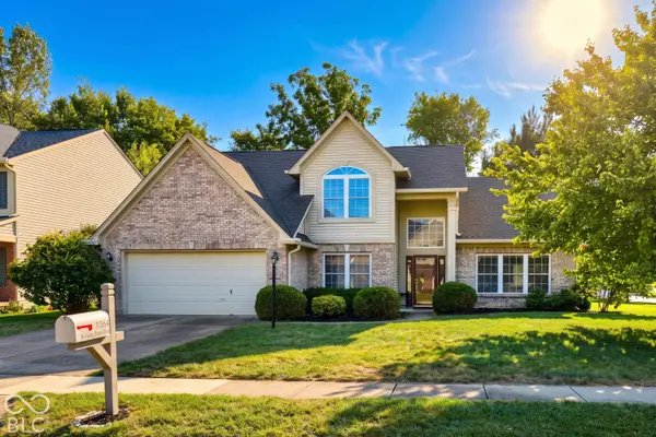 1064 Burning Bush DR, Greenwood, IN 46143
