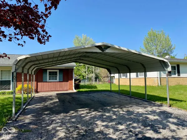 226 Southlane DR, Whiteland, IN 46184