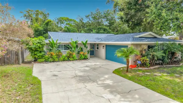 63 OAKWOOD DR, Dunedin, FL 34698