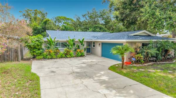 63 OAKWOOD DR, Dunedin, FL 34698