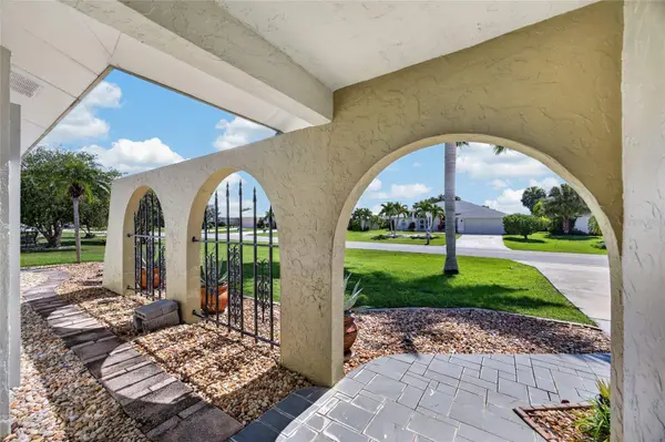 2400 NUREMBERG BLVD, Punta Gorda, FL 33983