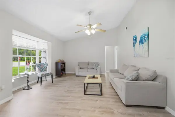 2699 BENTLEY DR, Deltona, FL 32738
