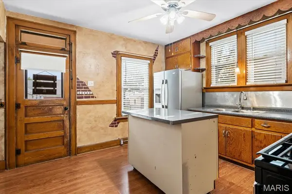 305 W White ST, Millstadt, IL 62260