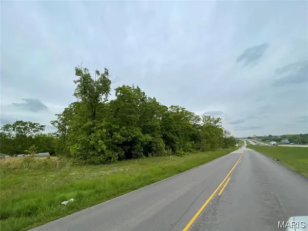 0 North Service RD, Bourbon, MO 65441
