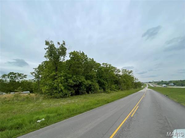 0 North Service RD, Bourbon, MO 65441