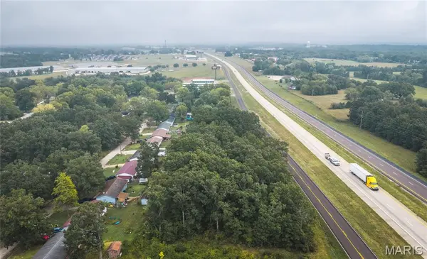 0 North Service RD, Bourbon, MO 65441
