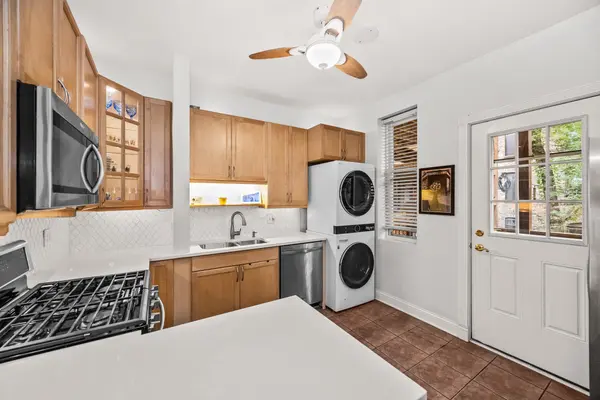 3263 N BROADWAY ST #2, Chicago, IL 60657