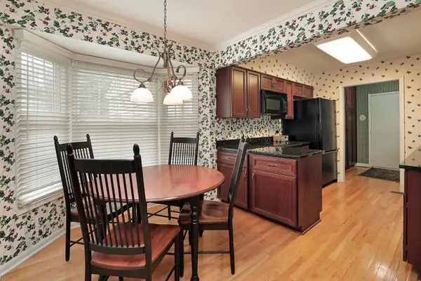 7 The Court Of Greenway, Northbrook, IL 60062