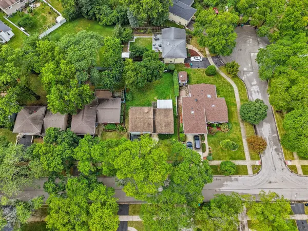 842 S School ST, Lombard, IL 60148