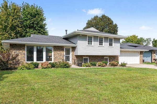 524 Dogwood CT, Joliet, IL 60431