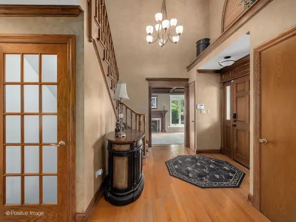 6451 Garfield Ridge CT, Burr Ridge, IL 60527