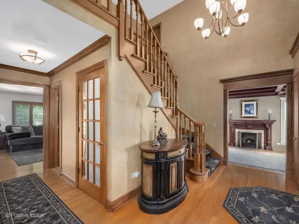 6451 Garfield Ridge CT, Burr Ridge, IL 60527
