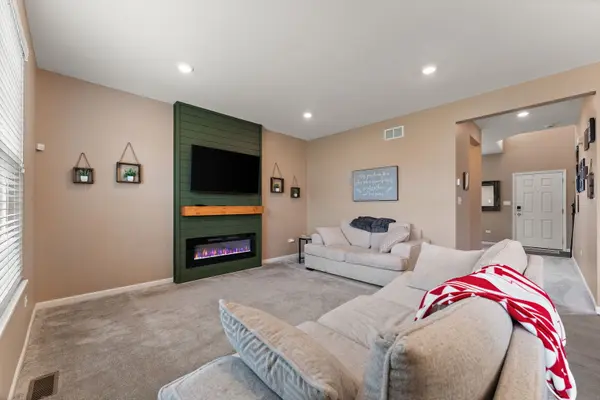 10048 W 145th AVE, Cedar Lake, IN 46303