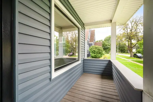 1486 Van Buren AVE, Des Plaines, IL 60018