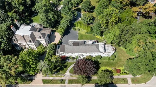 195 Maple Hill RD, Glencoe, IL 60022