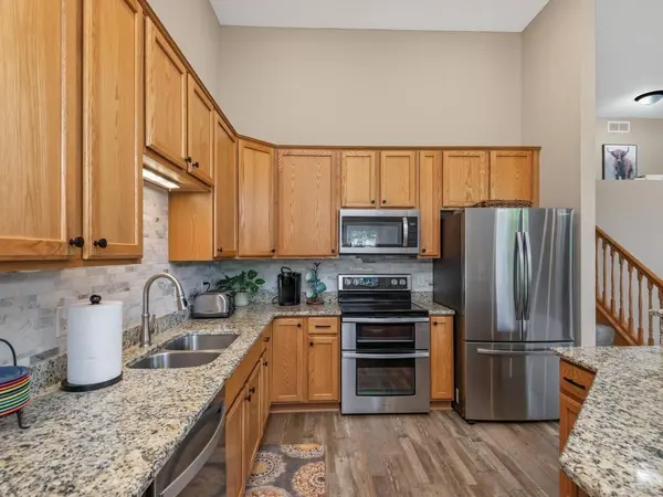 2955 Wyndam CT, Shakopee, MN 55379