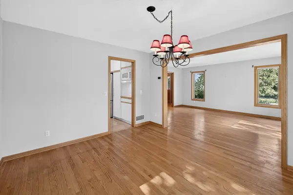 4840 Sparrow RD, Minnetonka, MN 55345