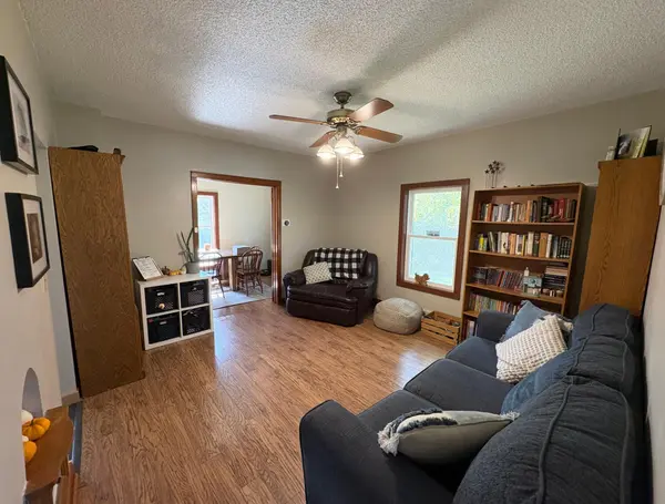 858 Bradley DR, Hudson, WI 54016