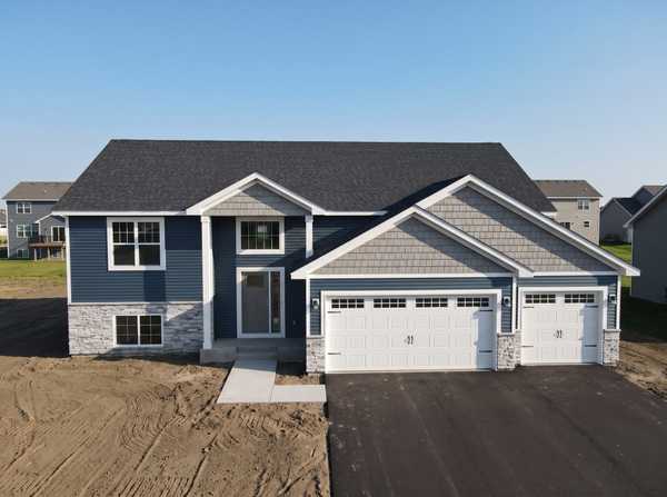 1616 10th ST NE, Buffalo, MN 55313