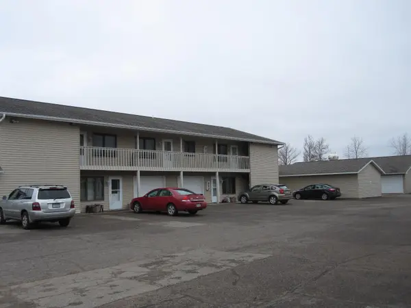 1380 Heritage DR ##10, New Richmond, WI 54017