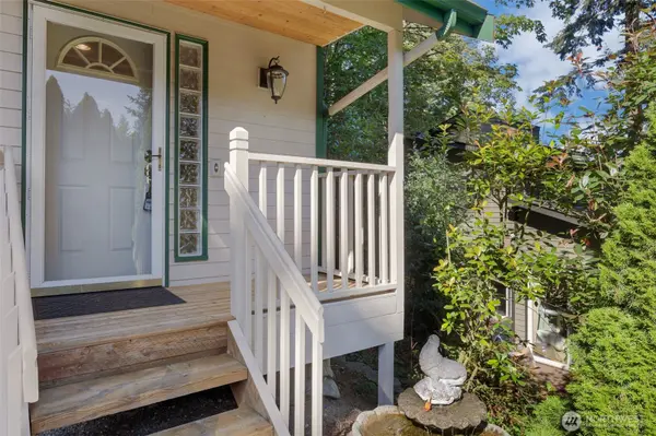 23930 100th AVE W, Edmonds, WA 98020