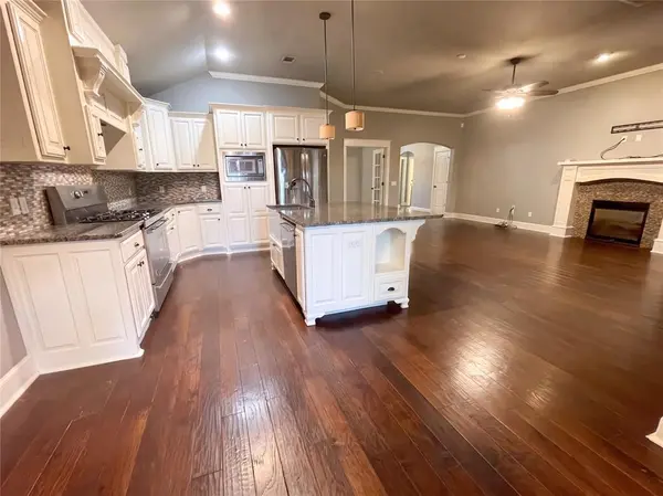 704 SW 149th PL, Oklahoma City, OK 73170