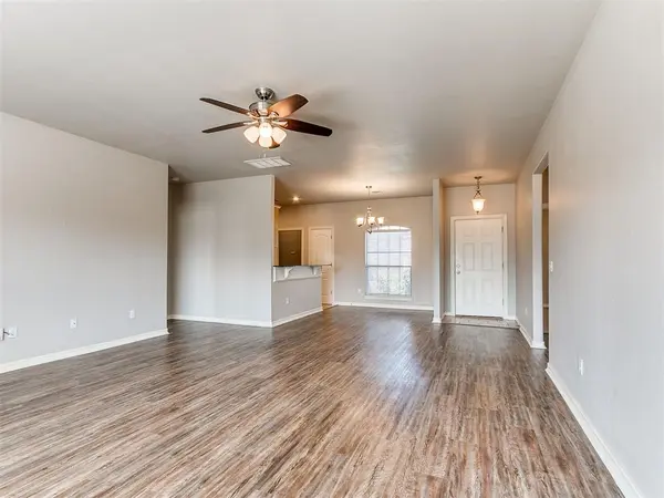 2120 NW 157th ST, Edmond, OK 73013