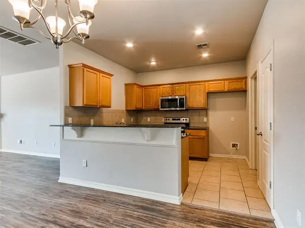 2120 NW 157th ST, Edmond, OK 73013