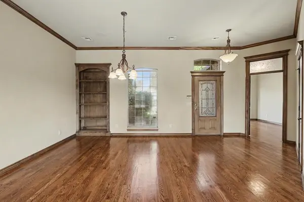 16208 Old Oak DR, Edmond, OK 73013