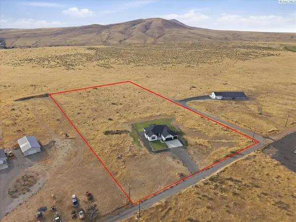 74822 N 120 Pr NE, Benton City, WA 99320-7849