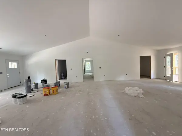 550 Stone Cliff Lane, Jamestown, TN 38556