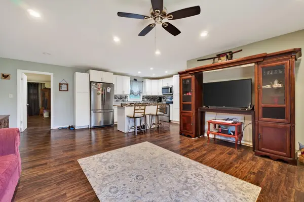 306 Circle Hill Dr, Mcminnville, TN 37110