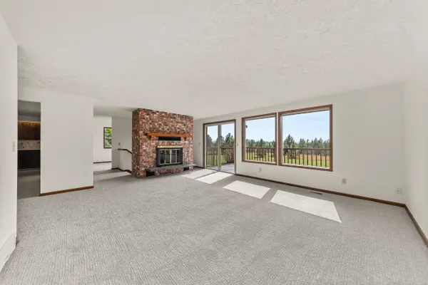 19825 N Hwy 395, Colbert, WA 99005