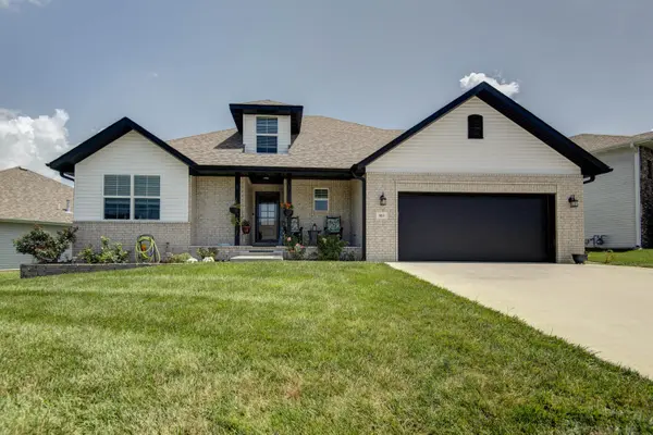 813 E Brewer AVE, Nixa, MO 65714