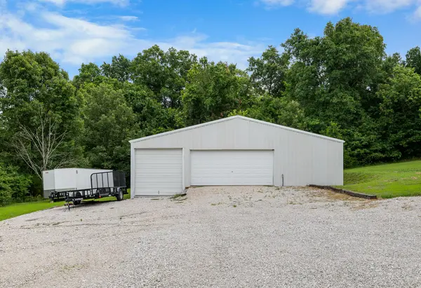 4020 Highway O, Bolivar, MO 65613