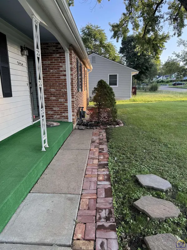 2524 SE Indiana AVE, Topeka, KS 66605