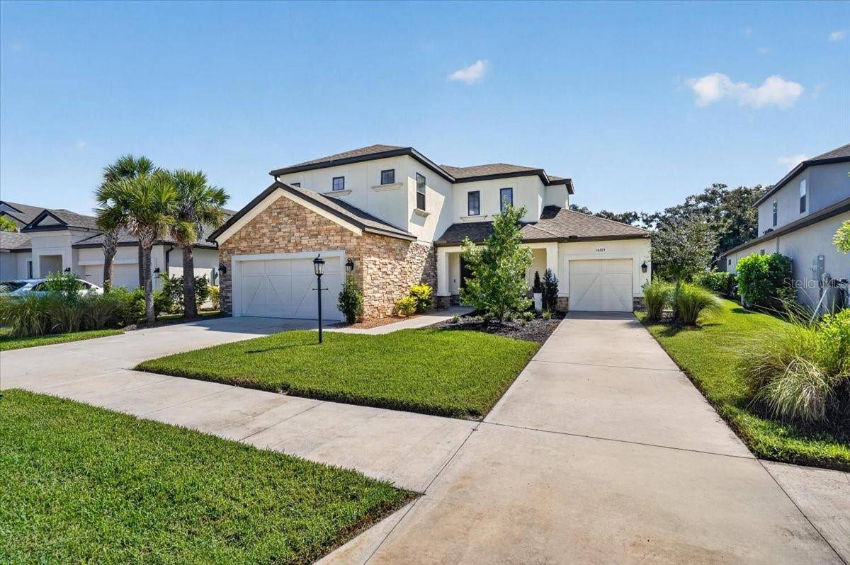 10203 MILKY WAY CIR, Sarasota
