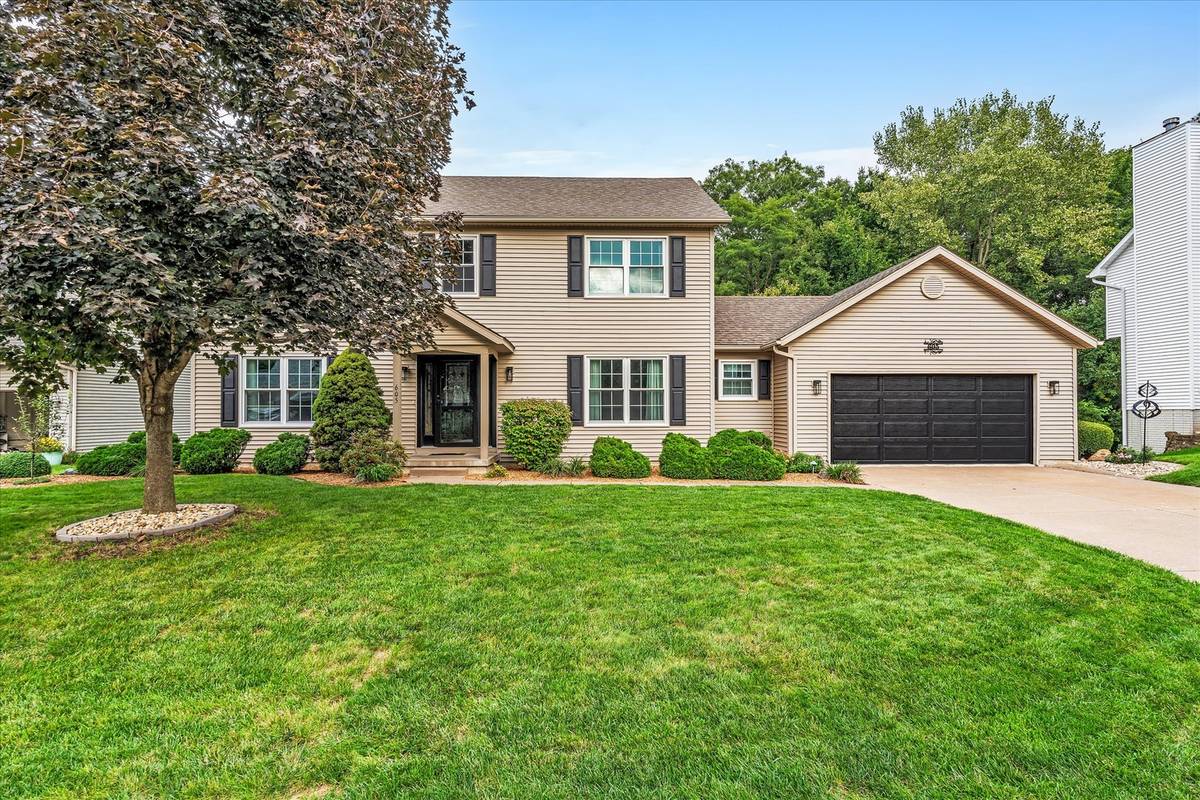 605 E 3rd ST, Coal Valley, IL 61240