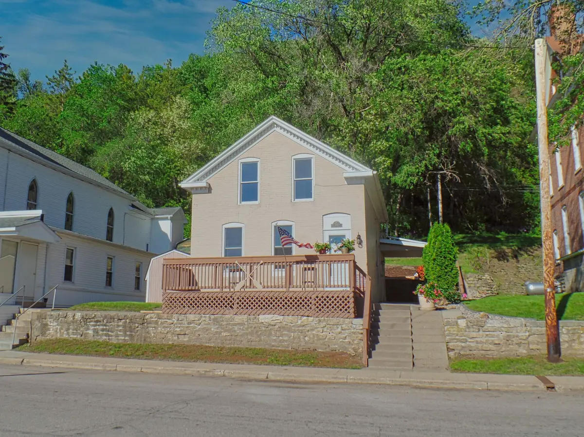 503 S 2nd ST, Alma, WI 54610